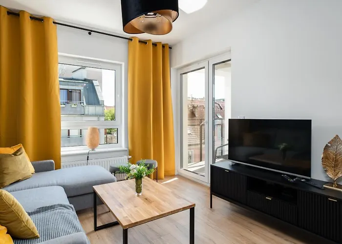 Modern Apartment Gorczynska & Parking & Balcony By Renters Prestige