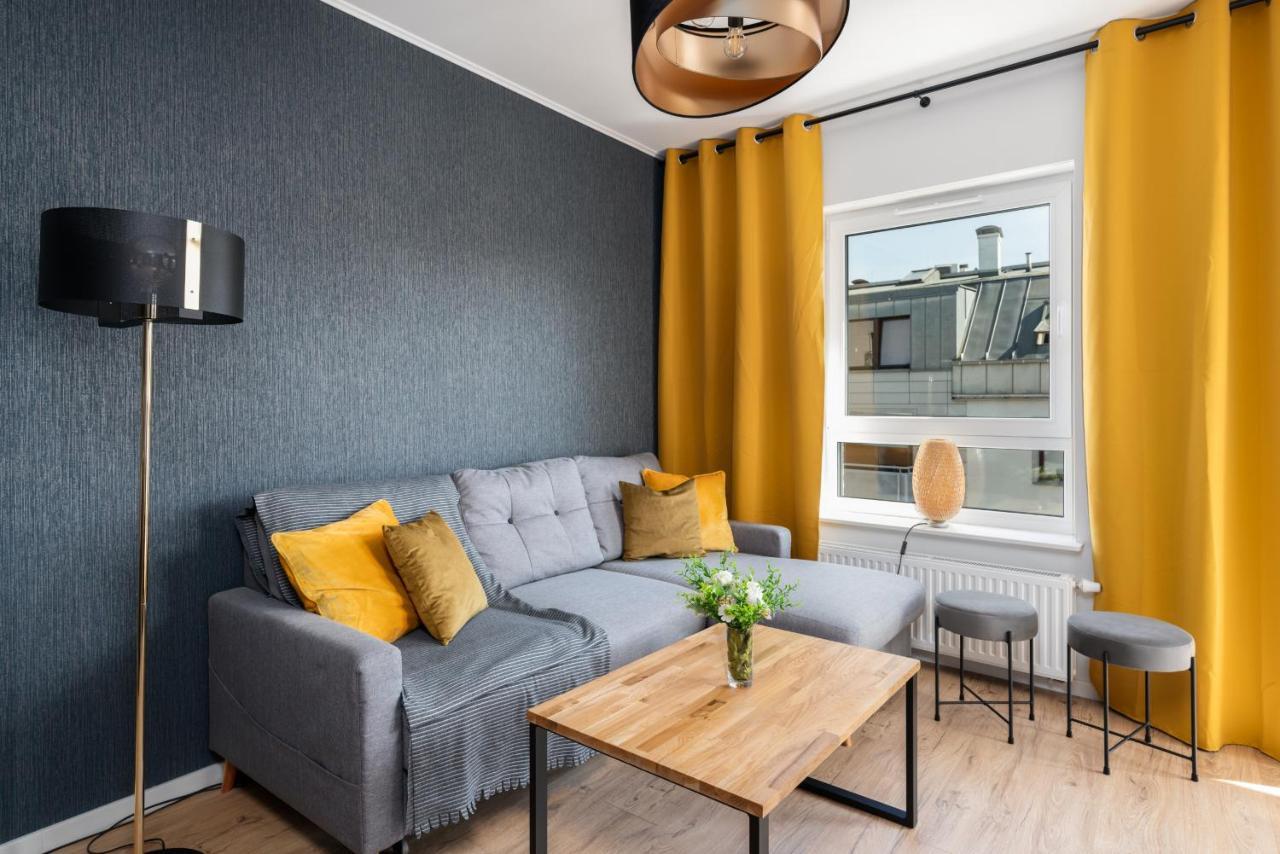 Apartment Modern Gorczynska & Parking & Balcony By Renters Prestige Poznan