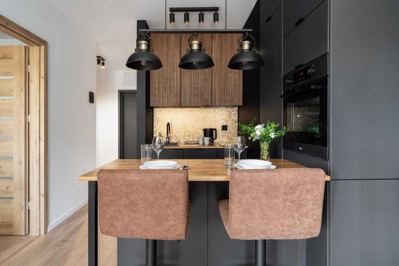 Modern Gorczynska & Parking & Balcony By Renters Prestige